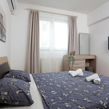 Rico'S 3 Bedroom City Center Apartment Bucharest Exterior photo