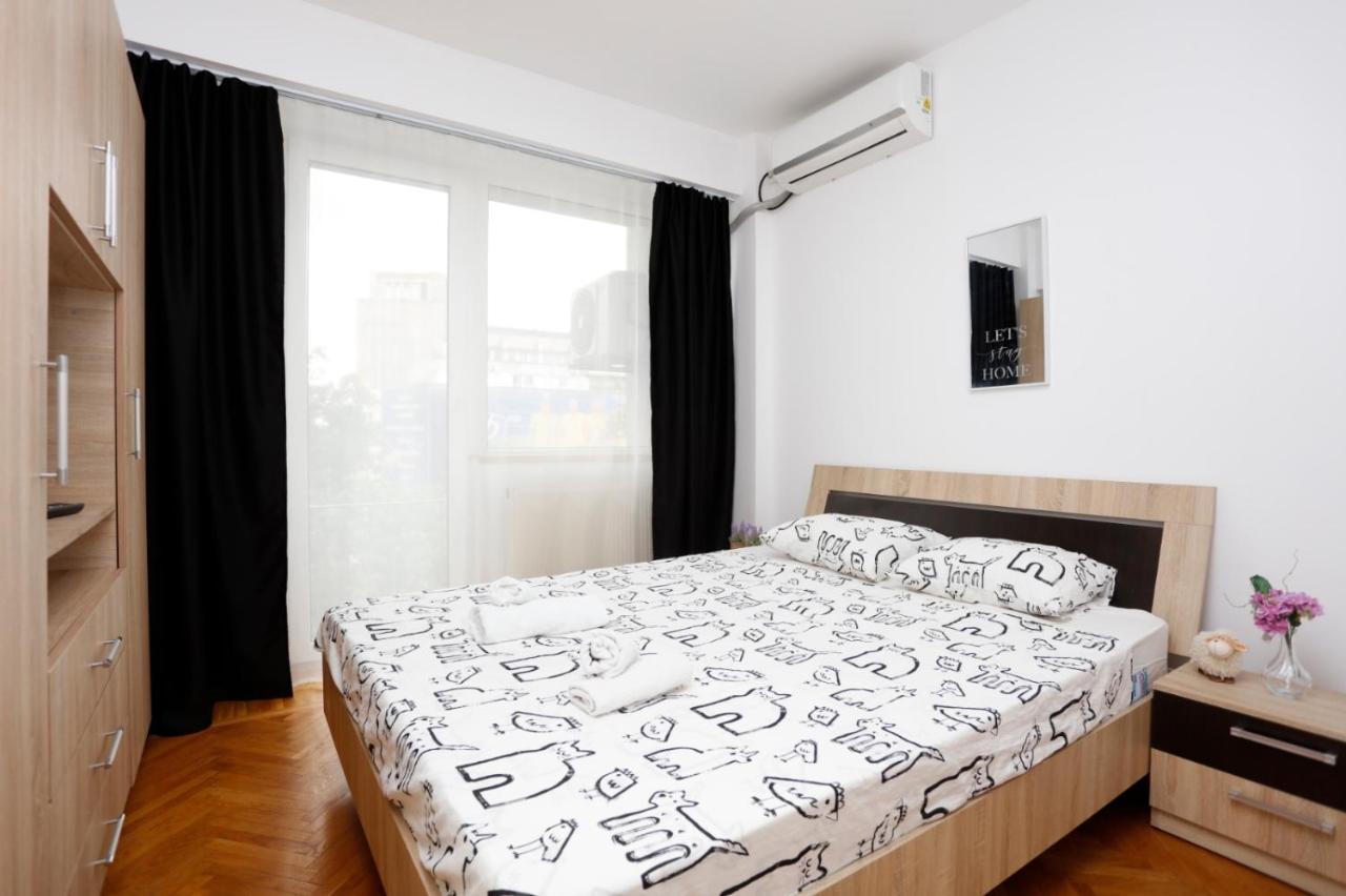 Rico'S 3 Bedroom City Center Apartment Bucharest Exterior photo